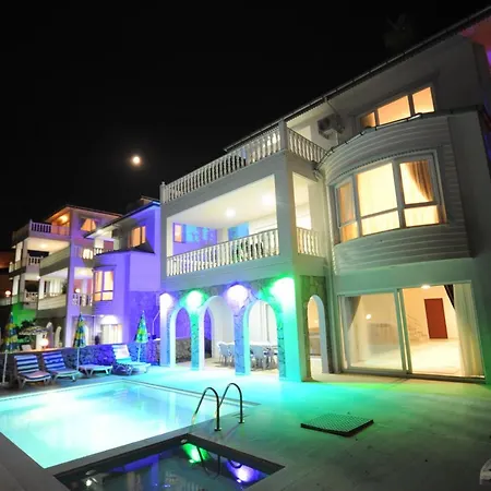 فيلة 5 Star Fabulous View Private 2 ألانيا