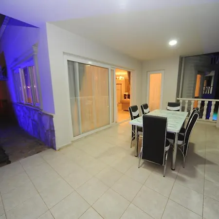 فيلة 5 Star Fabulous View Private 2 ألانيا